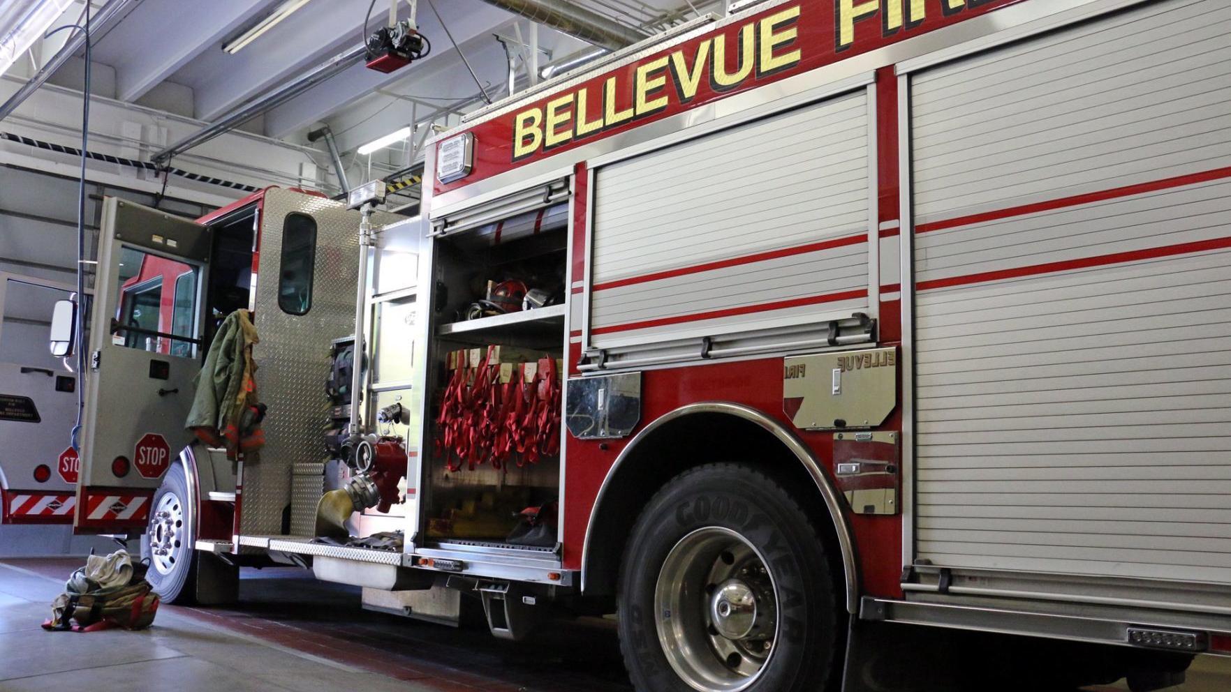 Saturday morning fire renders Bellevue apartment building uninhabitable